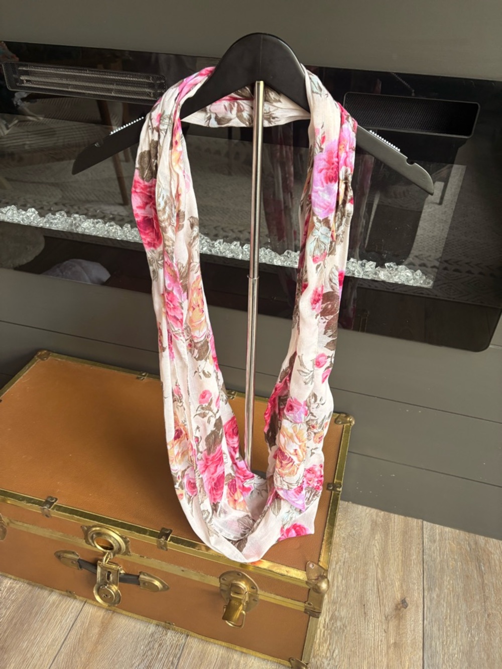 Floral Loop Scarf in Pink and Cream